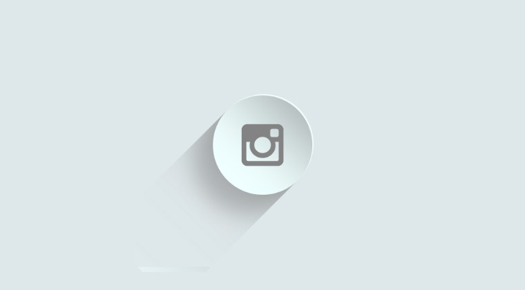 Add GIF in Instagram Comments