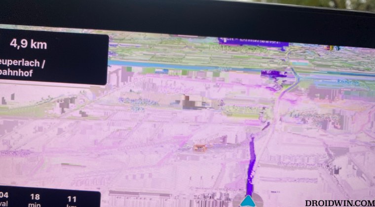 Pixelated Screen in Apple CarPlay