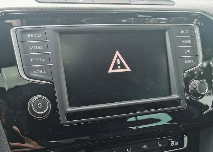 Navigation Bar Missing in Android Auto