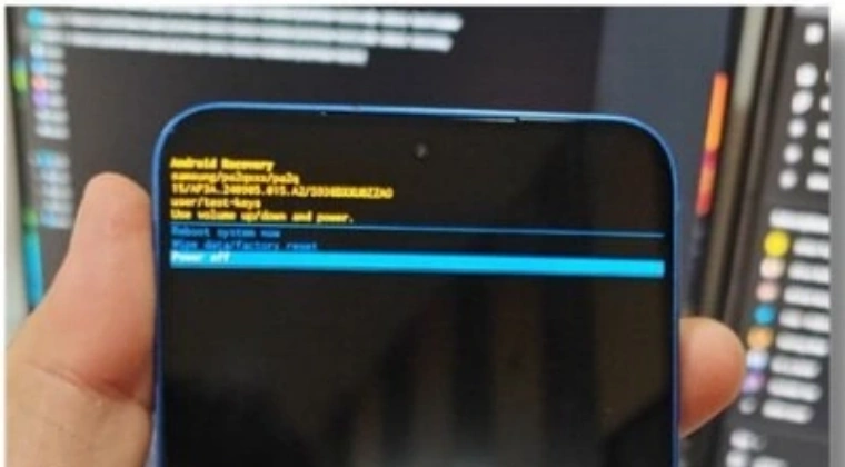 Samsung Removes Various Useful Options from its Stock Recovery